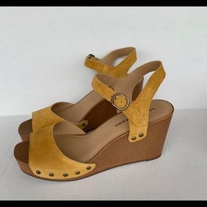 Lucky Brand Zashti Golden Yellow Wedge Sandal 9M
